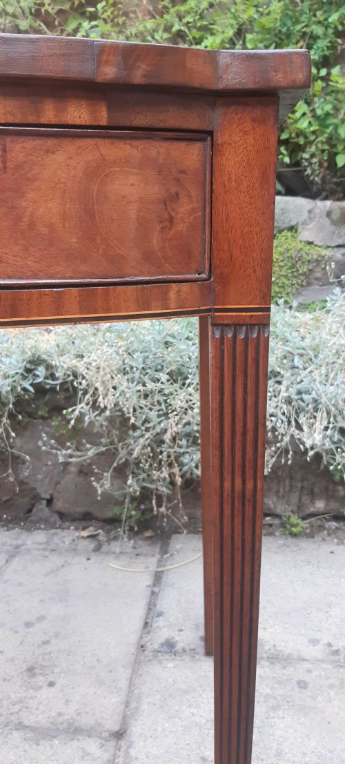 GEORGIAN BOW FRONTED SIDE TABLE MAHOGANY - ADDITIONAL PHOTO 5