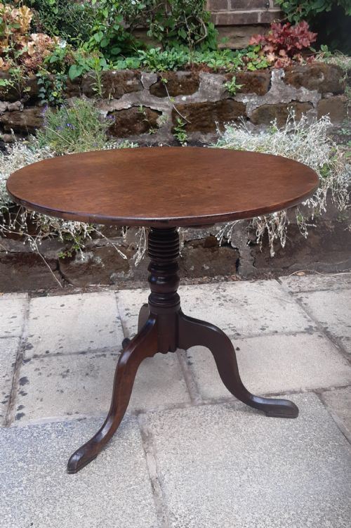georgian oak tripod coffee table - CATEGORY: ANTIQUE TABLES - DATED 18TH CENTURY