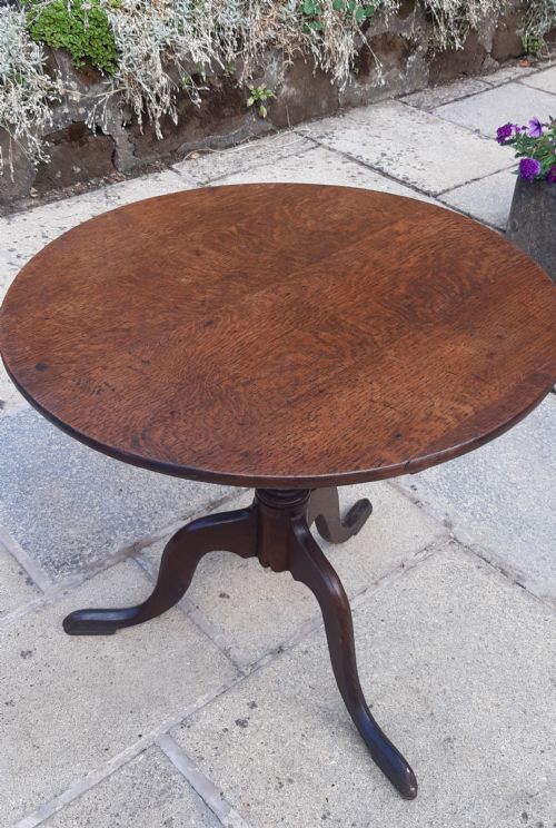 GEORGIAN OAK TRIPOD COFFEE TABLE - ADDITIONAL PHOTO 5
