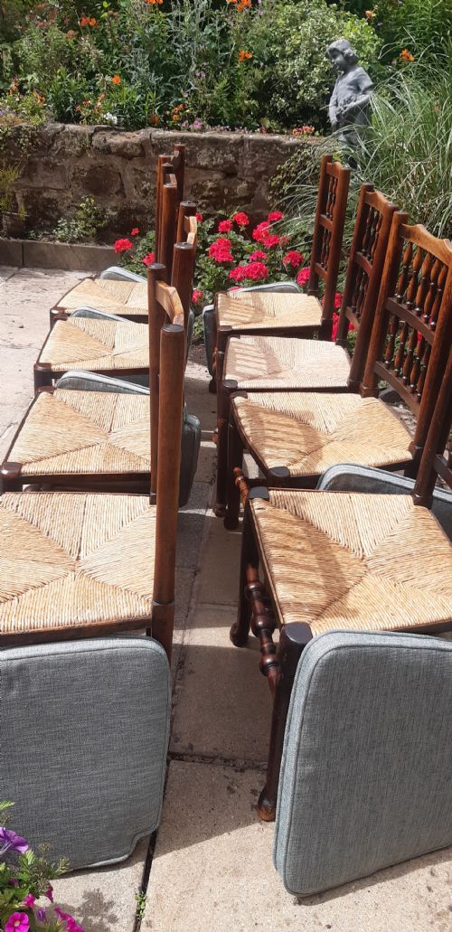 8 SPINDLEBACK CHAIRS 19TH CENTURY - ADDITIONAL PHOTO 6