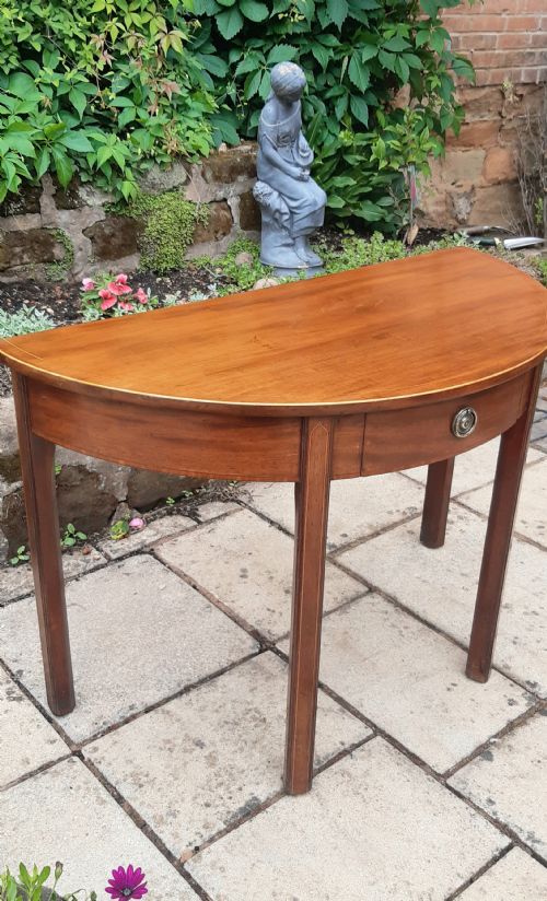 MAHOGANY DEMILUNE SIDE TABLE - ADDITIONAL PHOTO 5