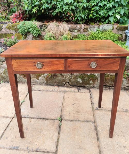 small georgian mahogany side table - CATEGORY: ANTIQUE TABLES - DATED 1800