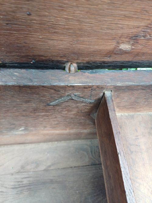 LATE 17TH CENTURY SMALL OAK COFFER - ADDITIONAL PHOTO 14