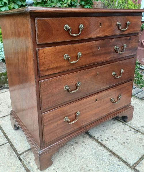 LOVELY SMALL GEORGIAN CHEST OF DRAWERS MAHOGANY 18TH CENTURY - ADDITIONAL PHOTO 3