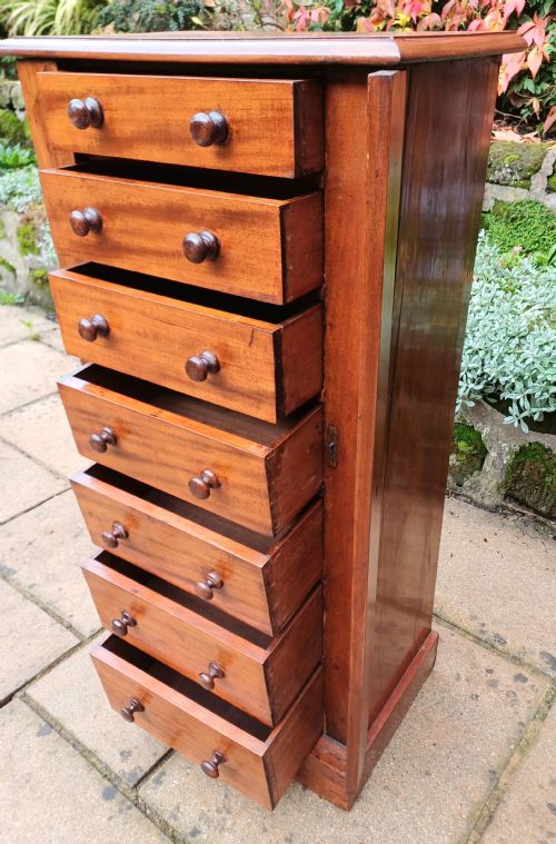 SMALL WELLINGTON CHEST MAHOGANY - ADDITIONAL PHOTO 2