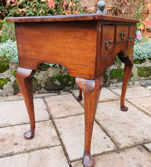 GEORGIAN WALNUT LOWBOY CABRIOLE LEGS - ADDITIONAL PHOTO 2