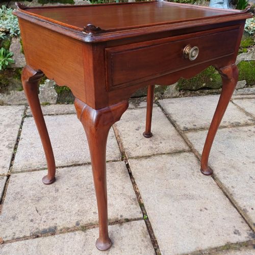 LOW MAHOGANY TABLE CABRIOLE LEGS - ADDITIONAL PHOTO 2