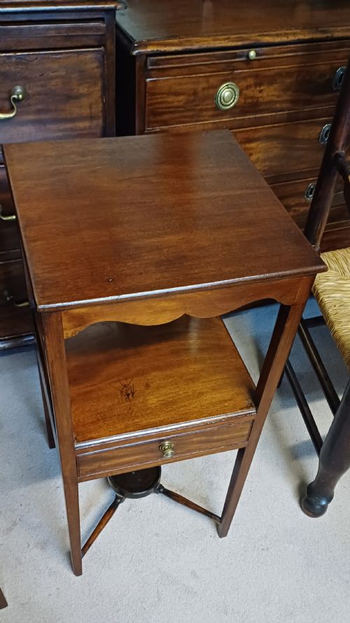 BEDSIDE TABLE - ADDITIONAL PHOTO 1