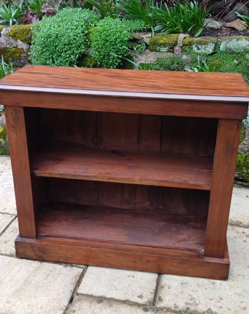 small mahogany bookcase victorian - CATEGORY: ANTIQUE BOOKCASES - DATED VICTORIAN