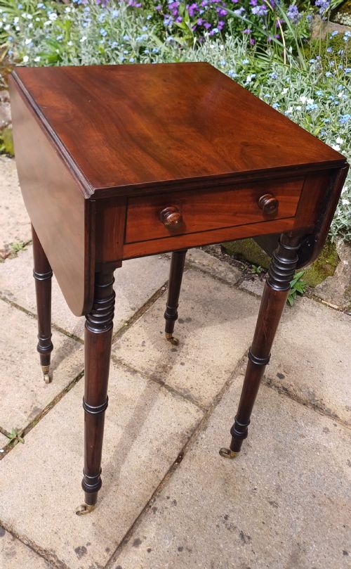 REGENCY LAMP SMALL PEMBROKE MAHOGANY TABLE - ADDITIONAL PHOTO 7