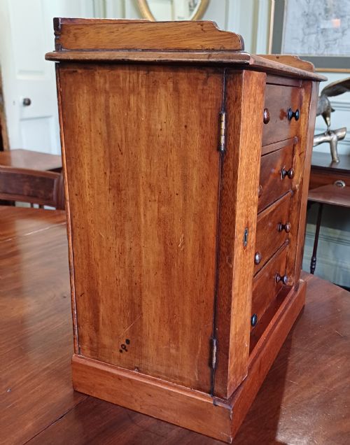 MINATURE WELLINGTON CHEST JEWELLERY CHEST - ADDITIONAL PHOTO 4