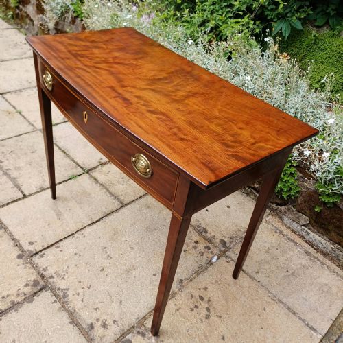 GEORGIAN BOW FRONTED SIDE TABLE MAHOGANY - ADDITIONAL PHOTO 4
