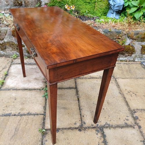 ELEGANT GEORGIAN MAHOGANY SIDE TABLE OR HALL TABLE - ADDITIONAL PHOTO 3