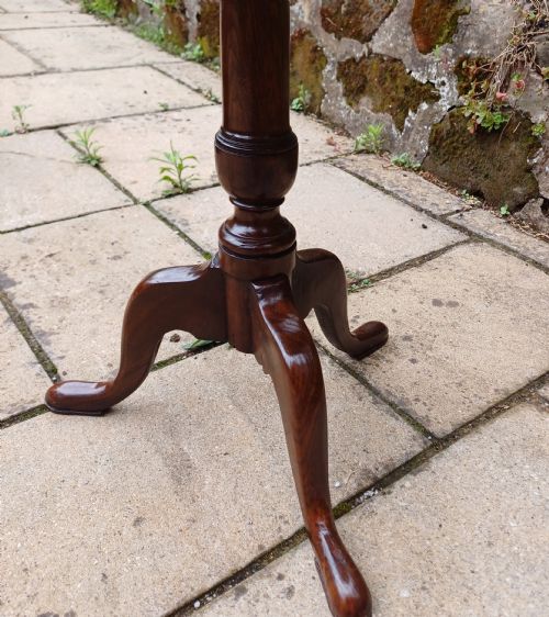 SMALL OAK TRIPOD - ADDITIONAL PHOTO 5
