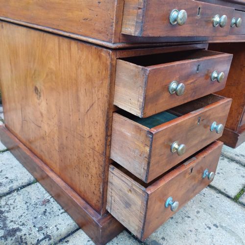 LARGE PEDESTAL DESK MAHOGANY 5FT - ADDITIONAL PHOTO 7