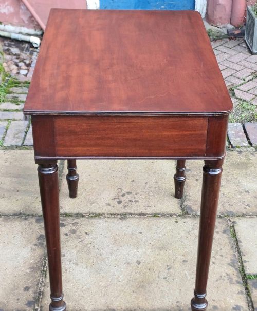 ELEGANT SMALL GEORGIAN SIDE TABLE MAHOGANY - ADDITIONAL PHOTO 4