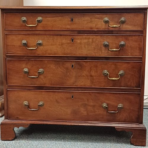 SMALL GEORGIAN MAHOGANY CHEST OF DRAWERS - ADDITIONAL PHOTO 8