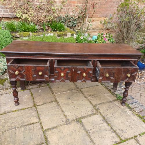 OAK DRESSER BASE LATE 17TH CENTURY - ADDITIONAL PHOTO 4