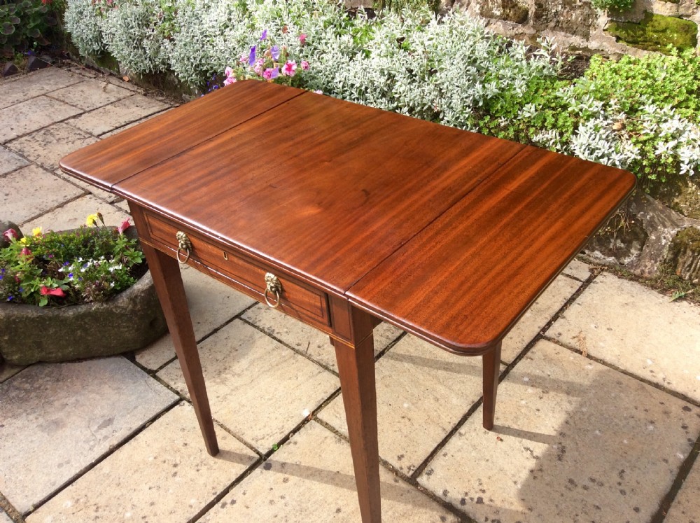 Pretty side table or small sofa table View II