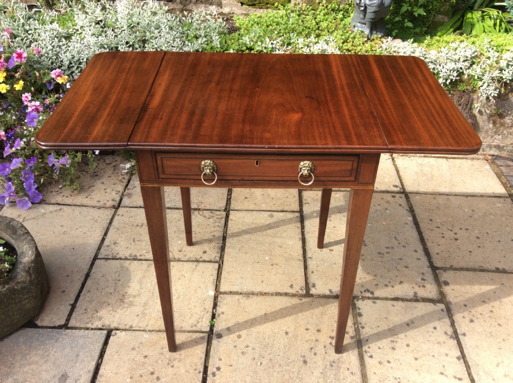 Pretty side table or small sofa table View III
