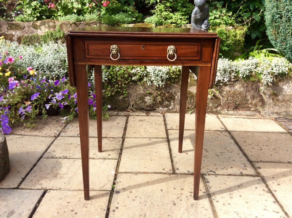 Pretty side table or small sofa table View IV