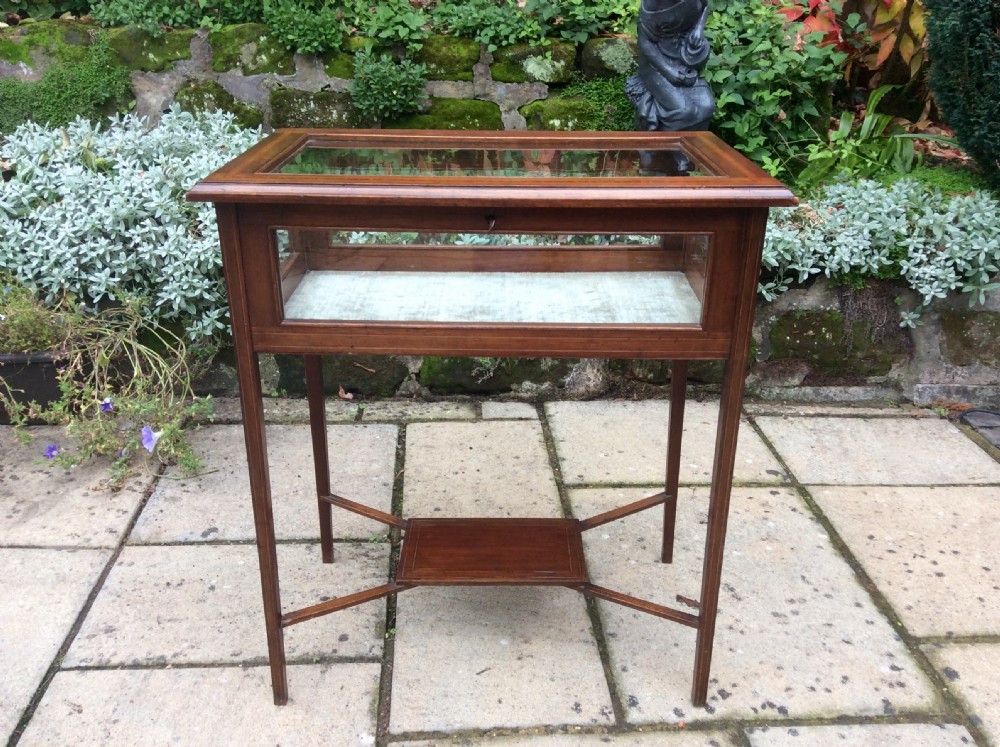 Edwardian bijouterie or display table