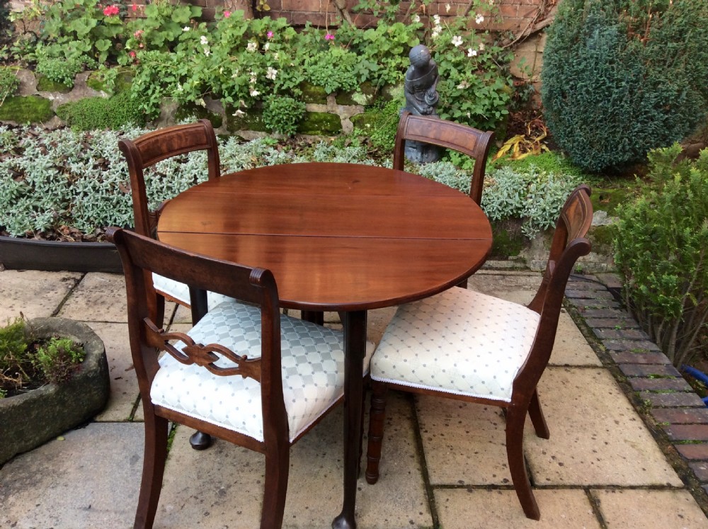 Small Georgian mahogany  dining table View II