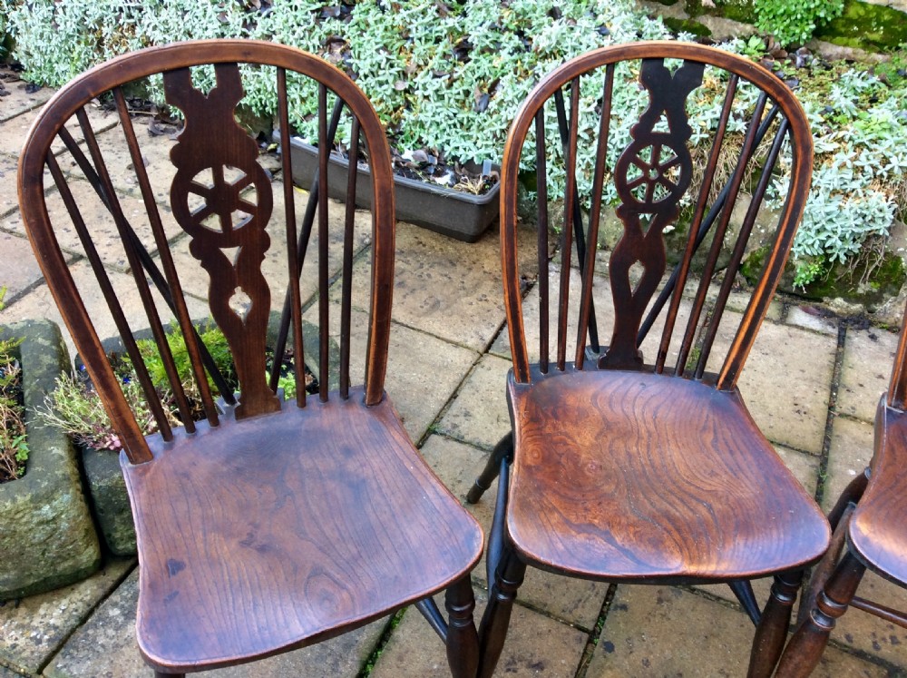 four Windsor wheelback chairs View II