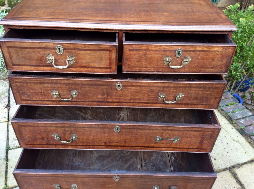 Early Georgian oak chest of drawers View VI