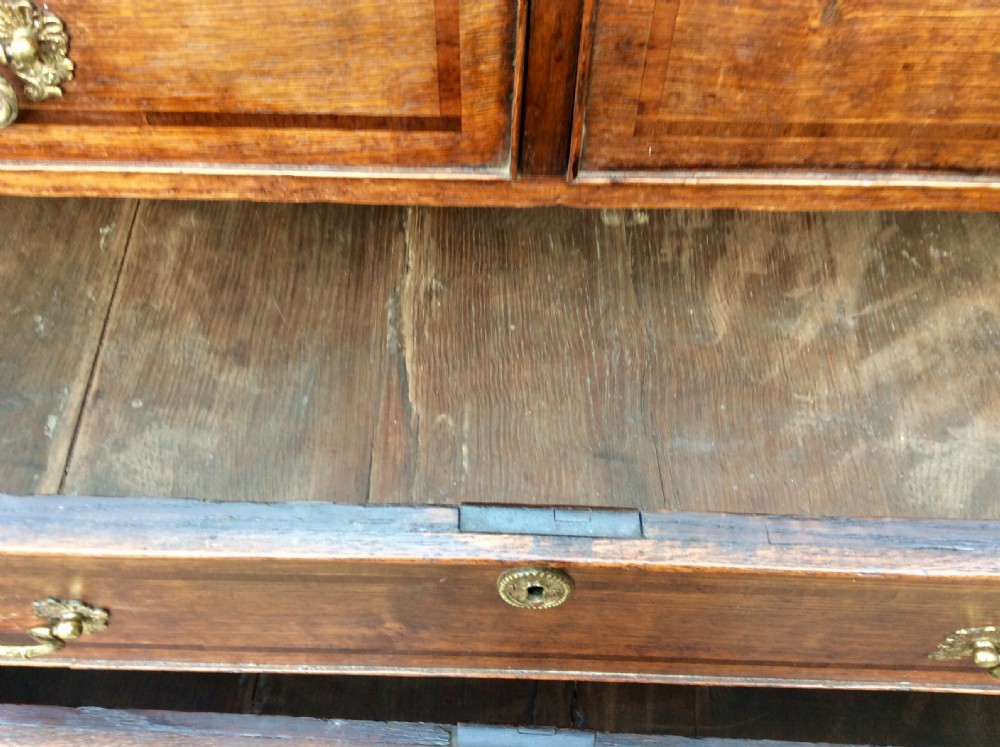 Early Georgian oak chest of drawers View VII