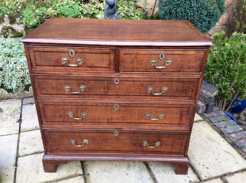 Early Georgian oak chest of drawers