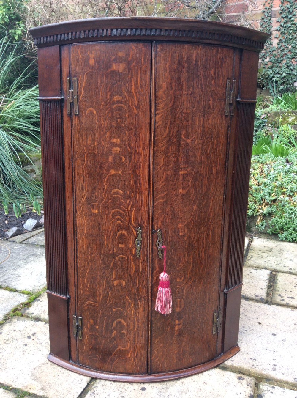 Bow front corner cupboard  View III