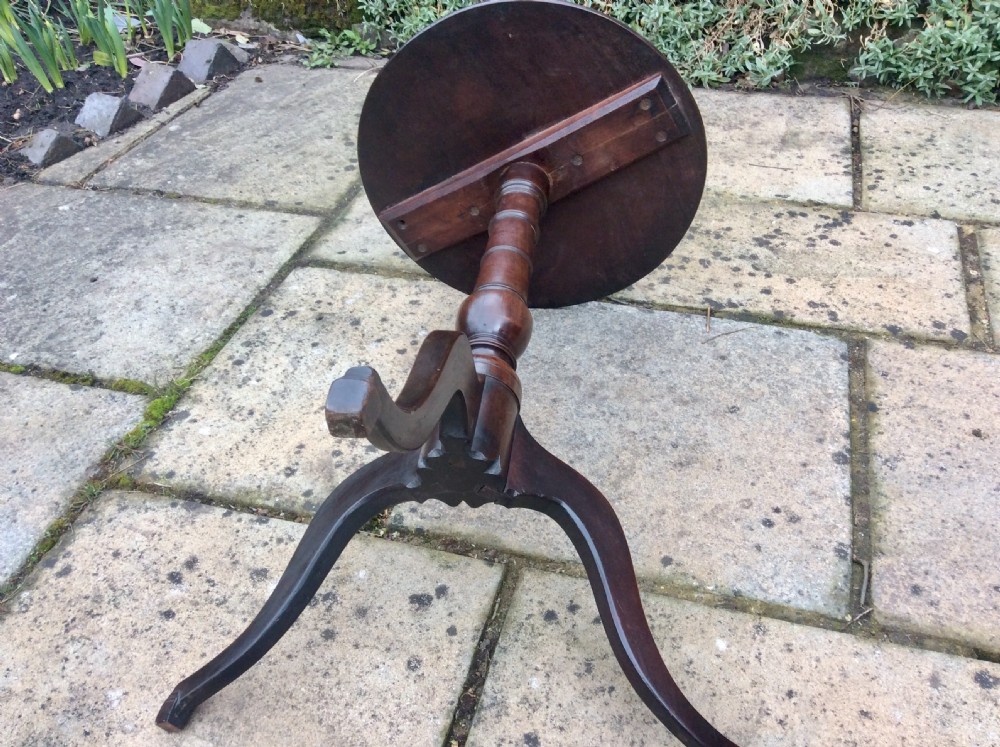 Small tripod wine table Georgian  View II