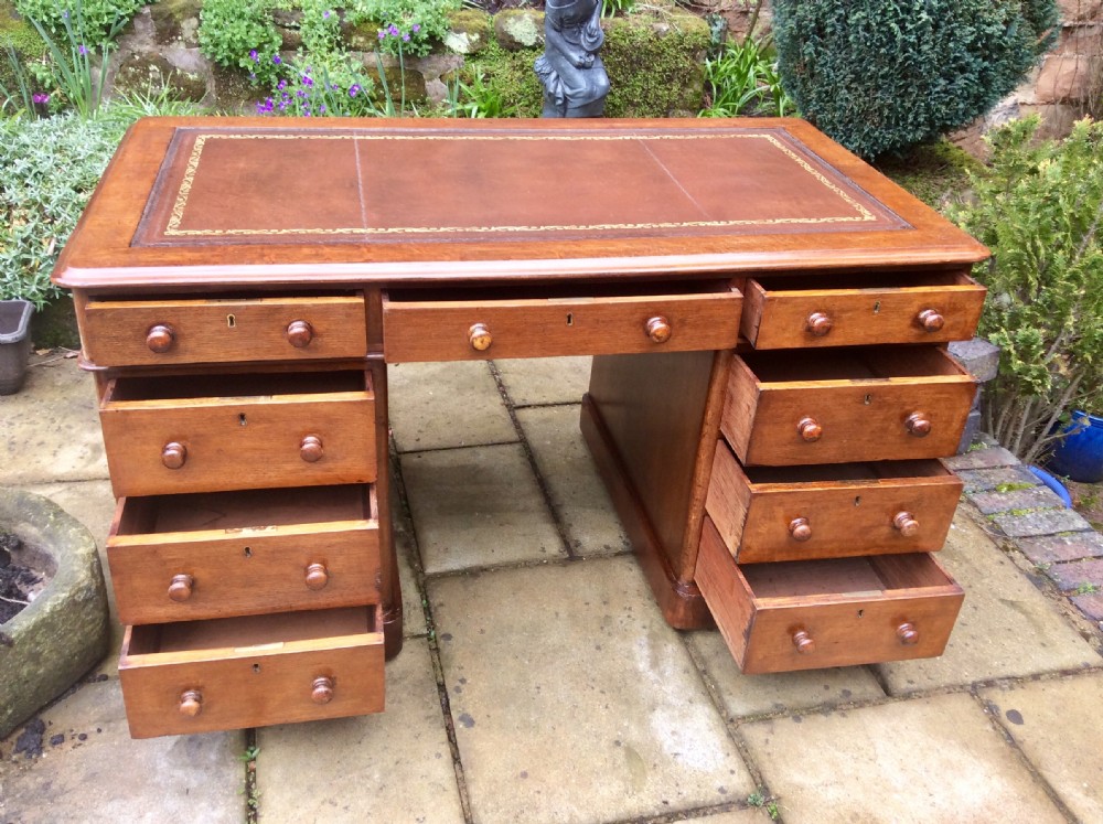 Oak 54 inch pedestal desk View V