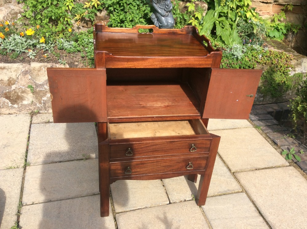Georgian mahogany bedside commode View II
