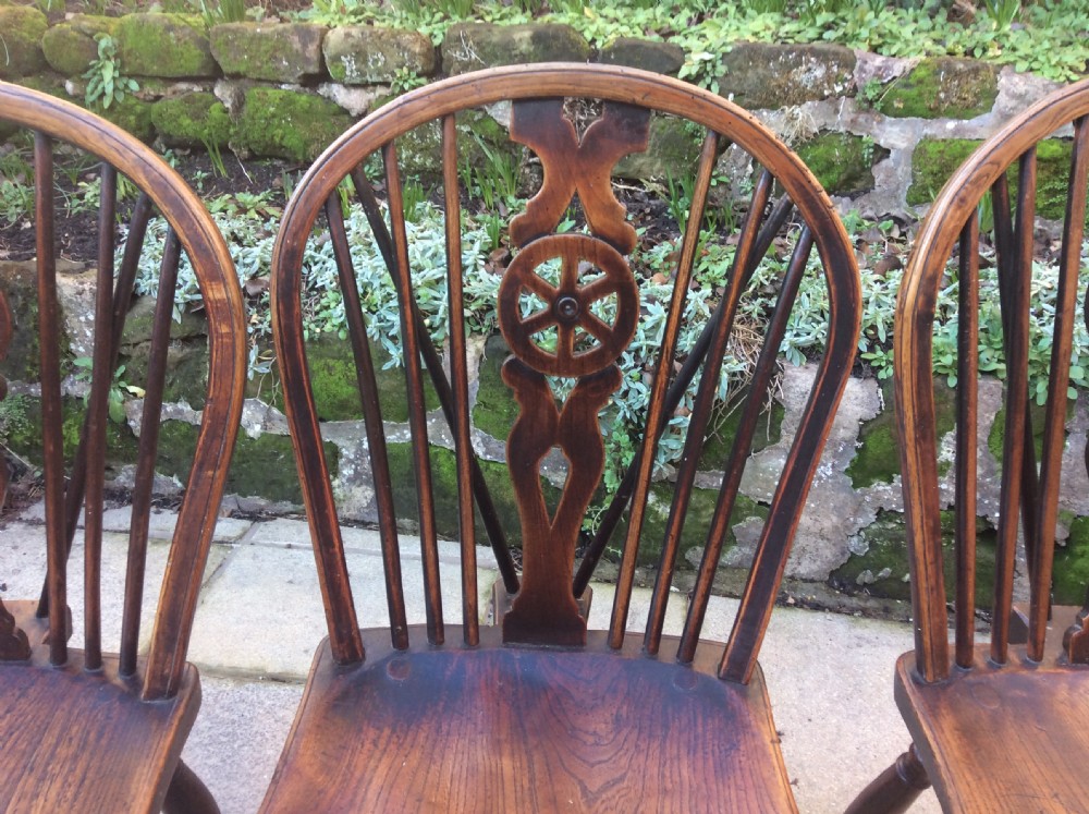 4  Windsor wheel-back chairs View VI