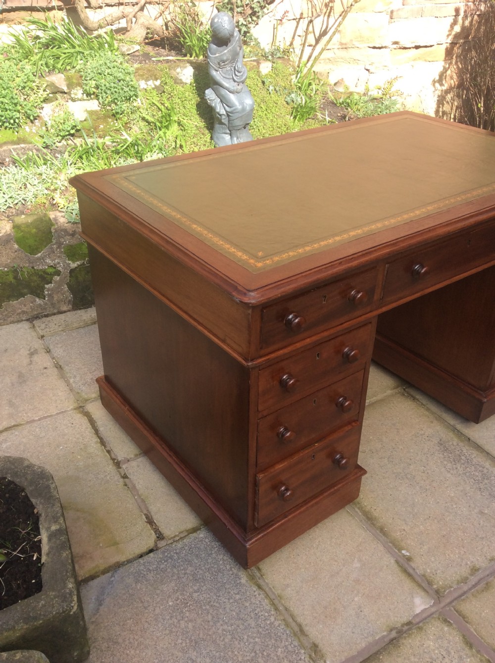 Mahogany pedestal desk View V