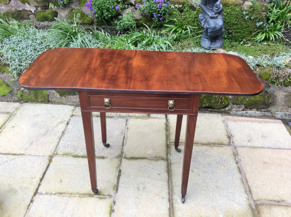 Narrow mahogany Georgian  side table 