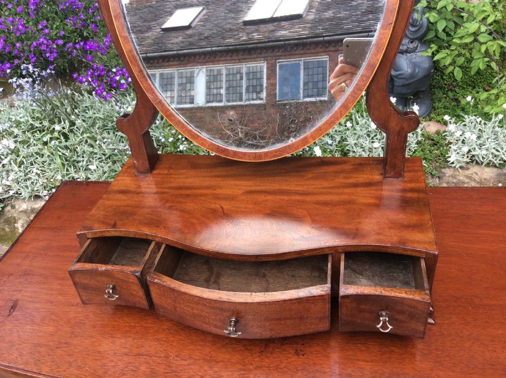 Georgian mahogany toilet or dressing table mirror View VII