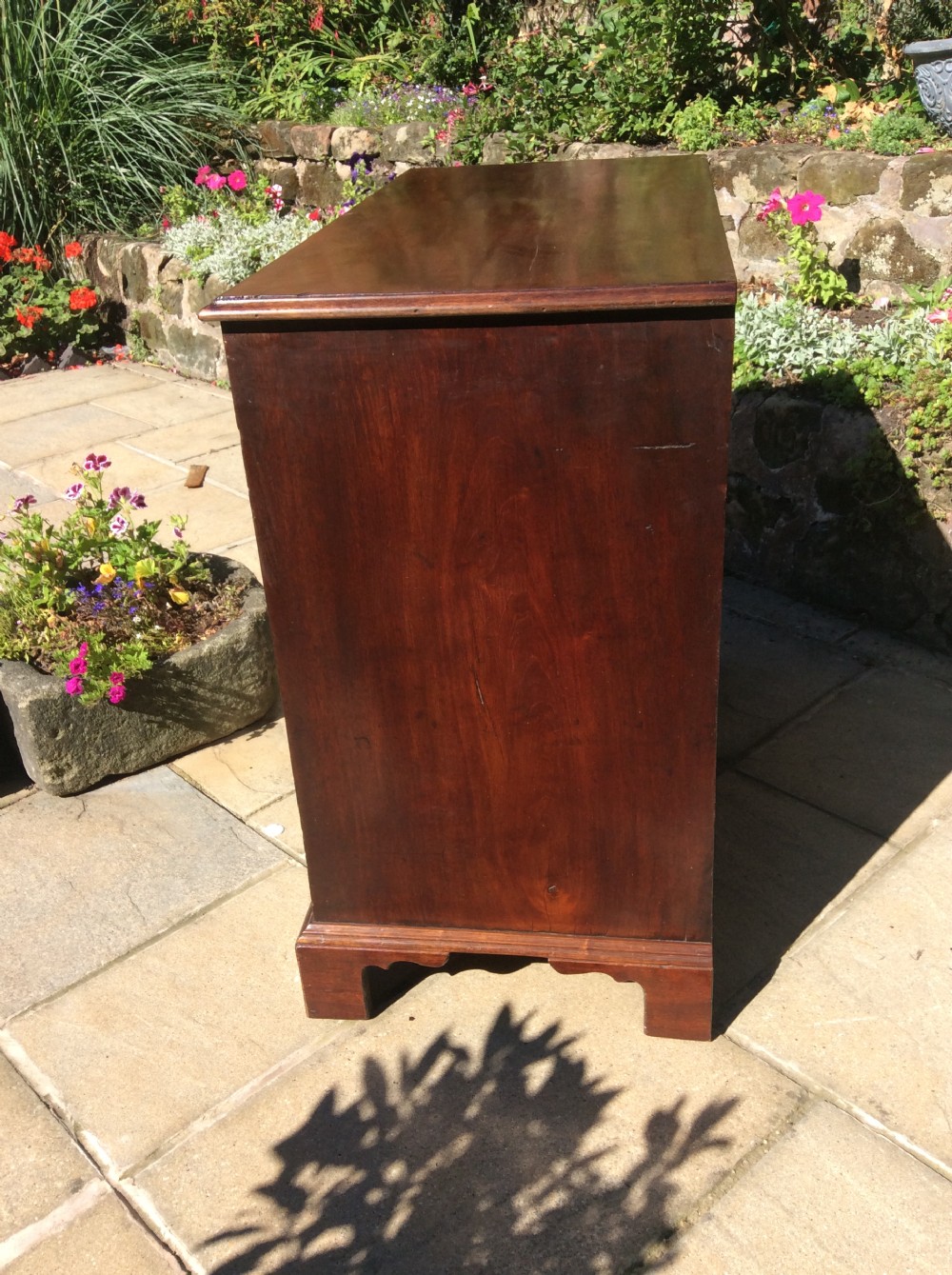 Small Georgian mahogany chest of drawers View VI