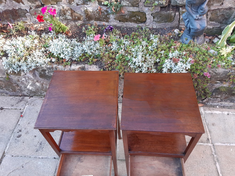 Georgian Mahogany bedside tables View VI