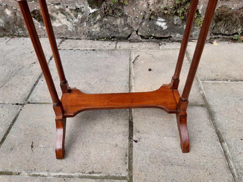 Small lamp or occasional table View IV