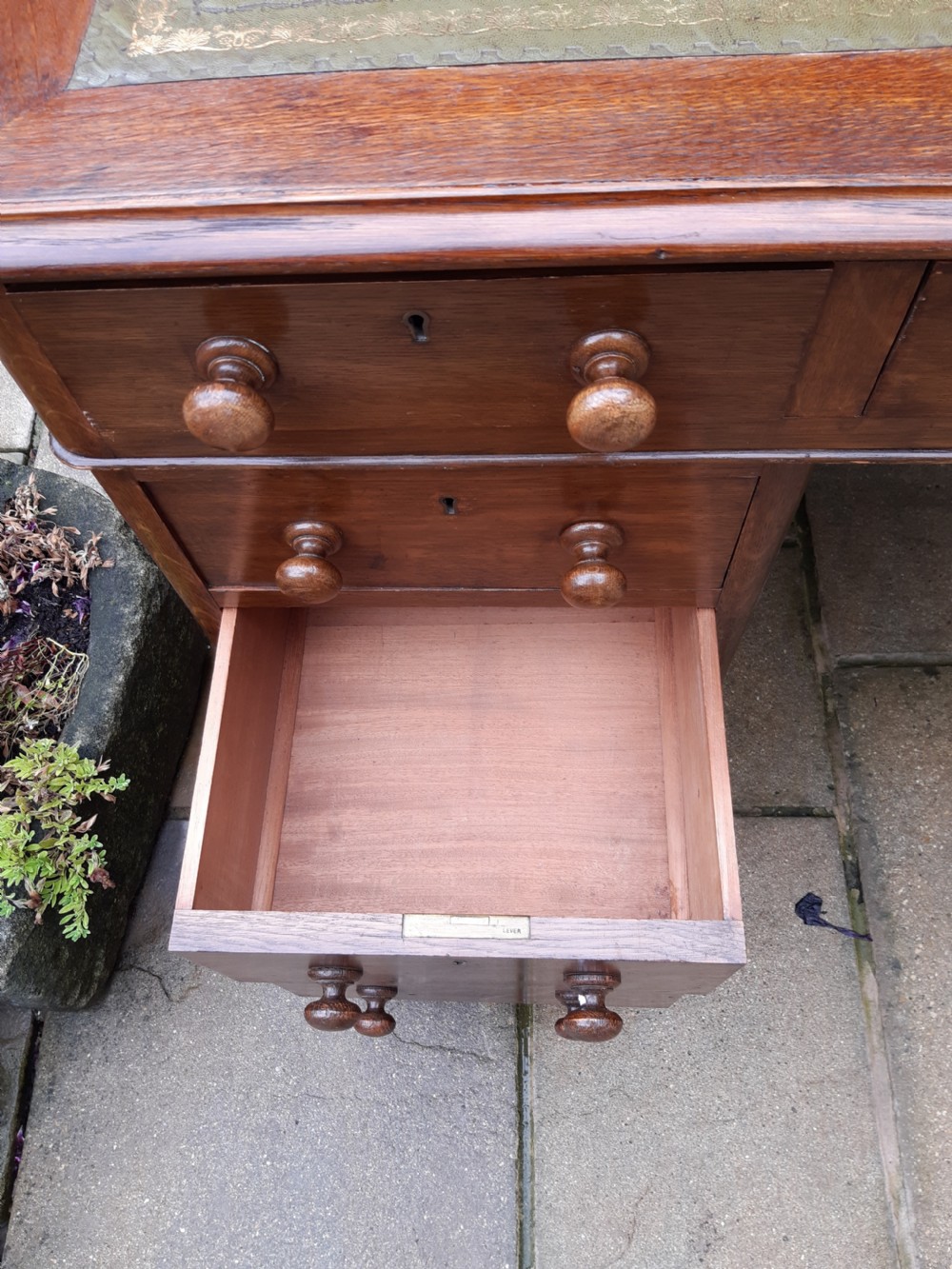 Large oak pedestal desk View X