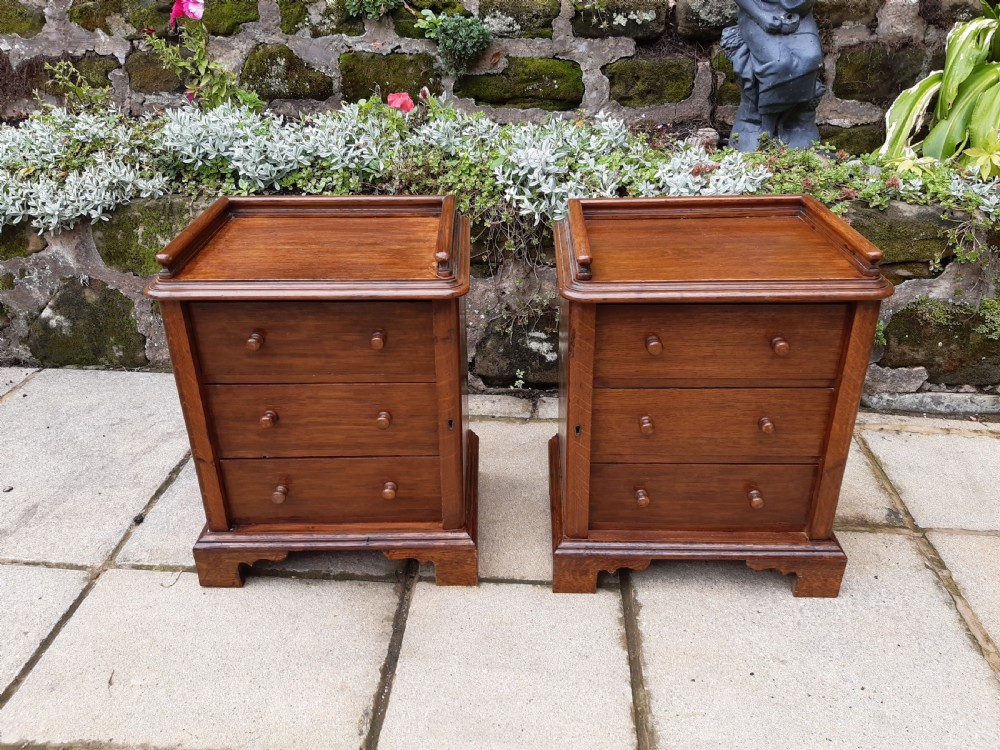 A pair of small oak set of  drawers