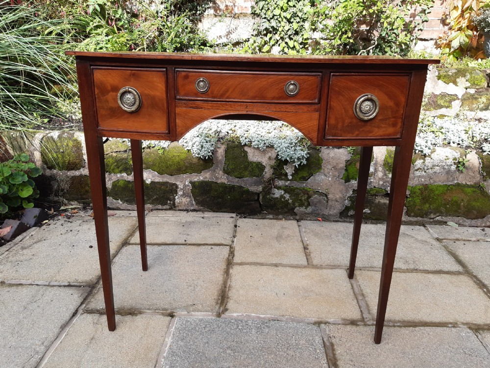 Narrow bow front hall table lowboy View III