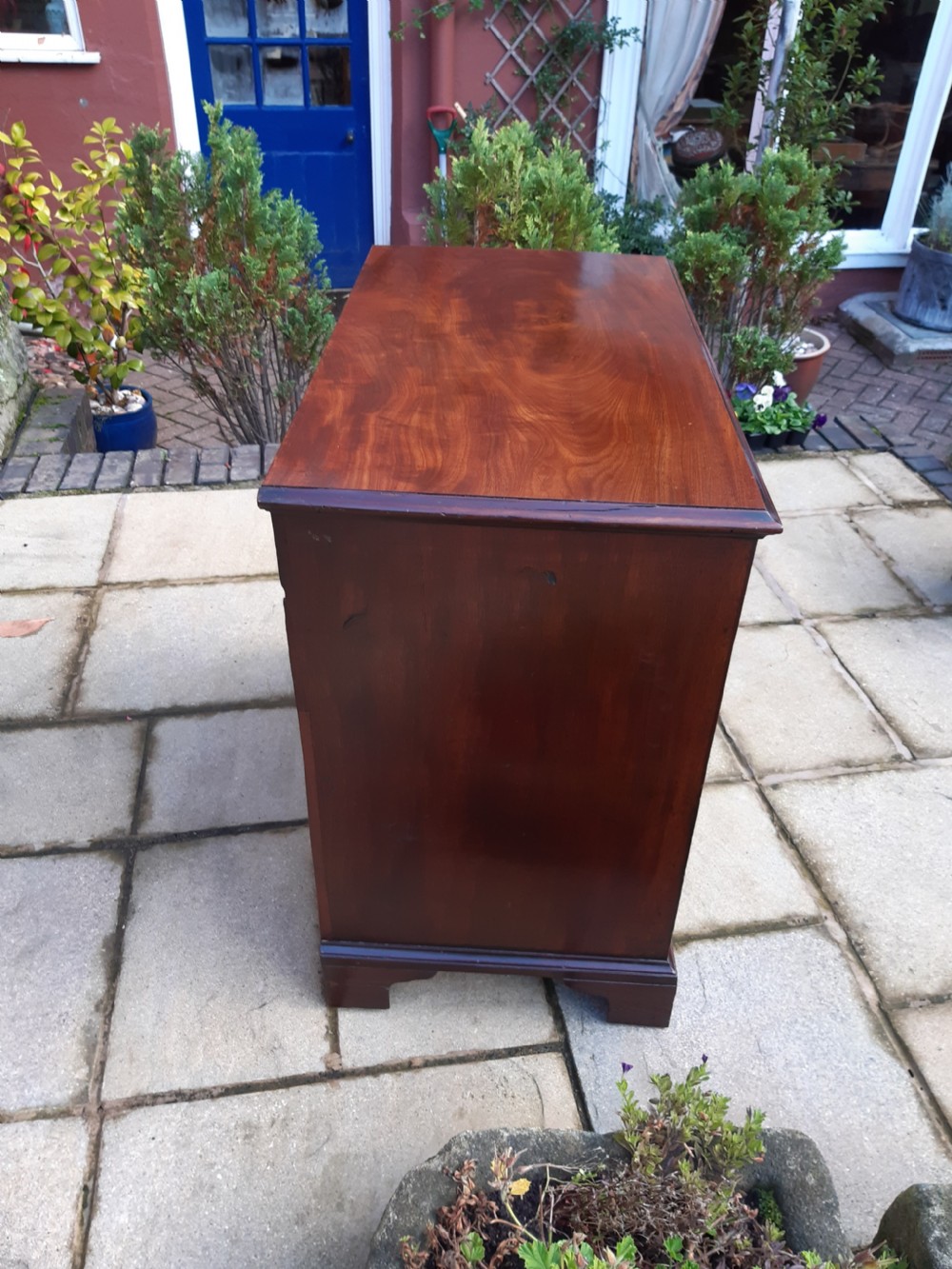 Small Georgian mahogany chest of drawers View VII