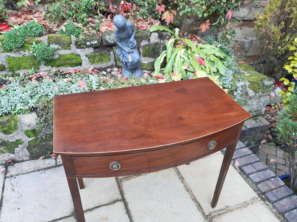 Mahogany Georgian bow front side table  View III