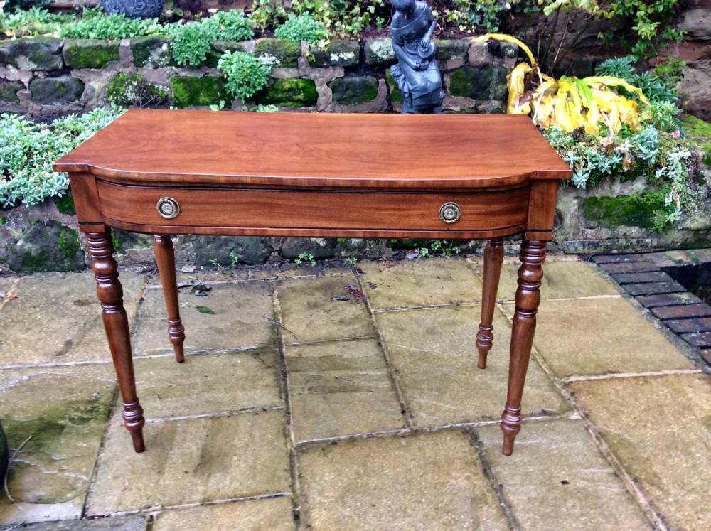 Early 19th century mahogany dressing or side table