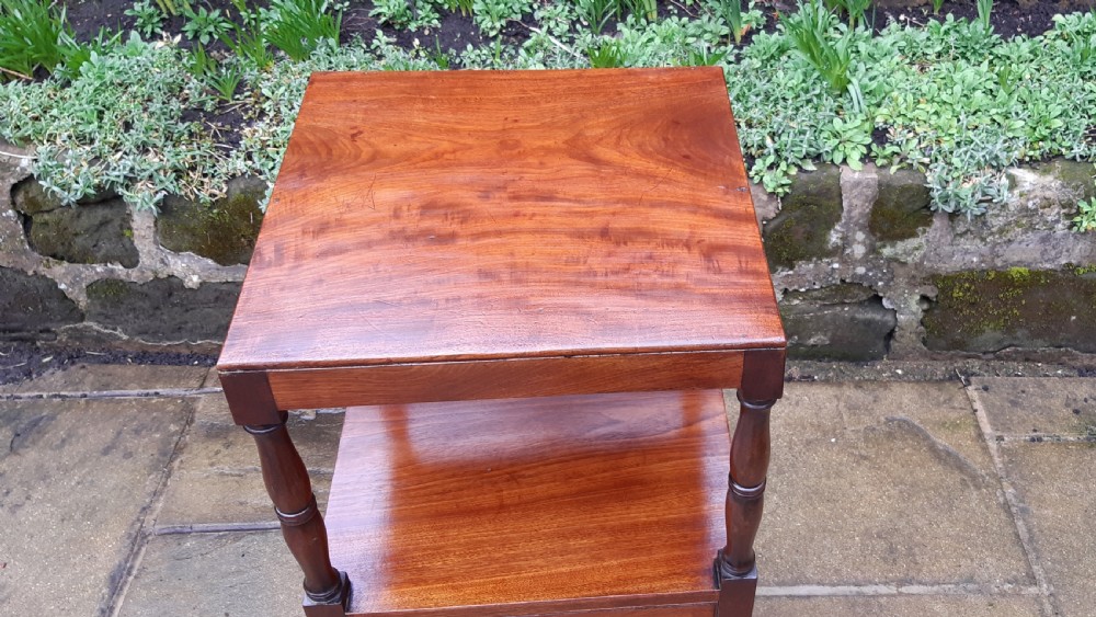 Superb quality mahogany Regency table in the manner of Gillows View III
