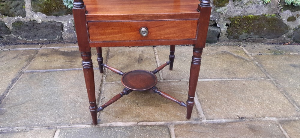 Superb quality mahogany Regency table in the manner of Gillows View VII